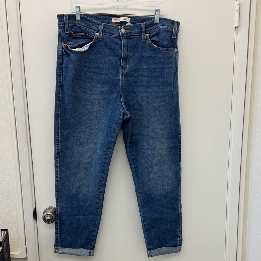 Signature by Levi Strauss Women's Blue Skinny Jeans Size 16